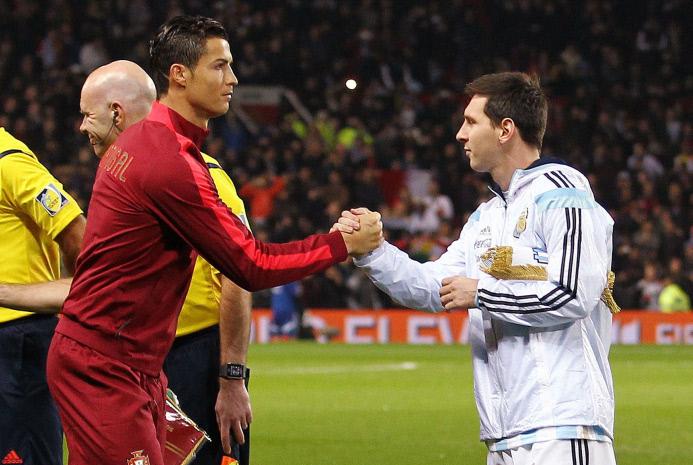 Real Madrid : Cristiano Ronaldo serait d'accord pour accueillir Messi !