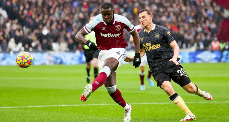  - ASSE, Équipe de France : les supporters de Newcastle chambrent Zouma avec des chats gonflables 