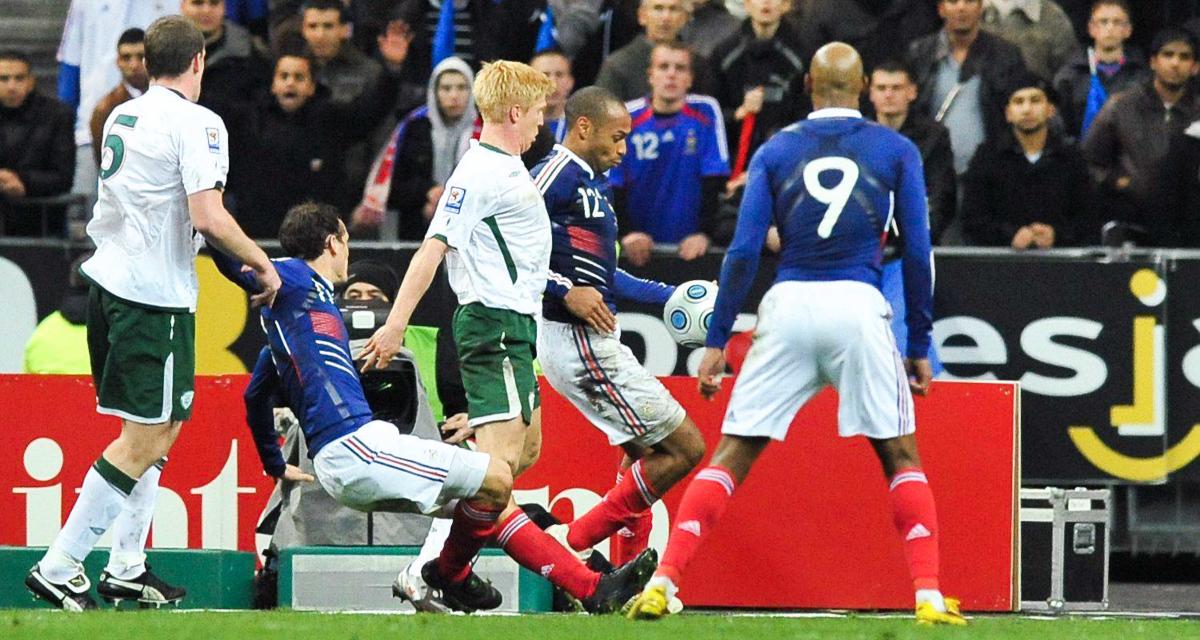 La main de Thierry Henry en 2009 contre l'Irlande