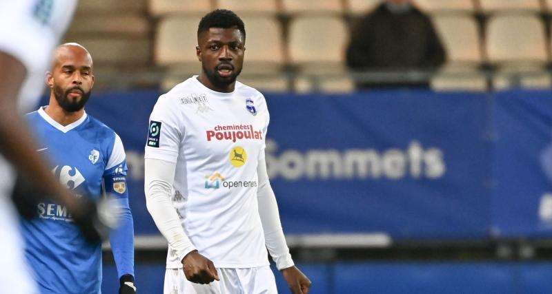 Chamois Niortais - ASSE - Mercato : un 3e club de Ligue 1 débarque dans le dossier Sissoko