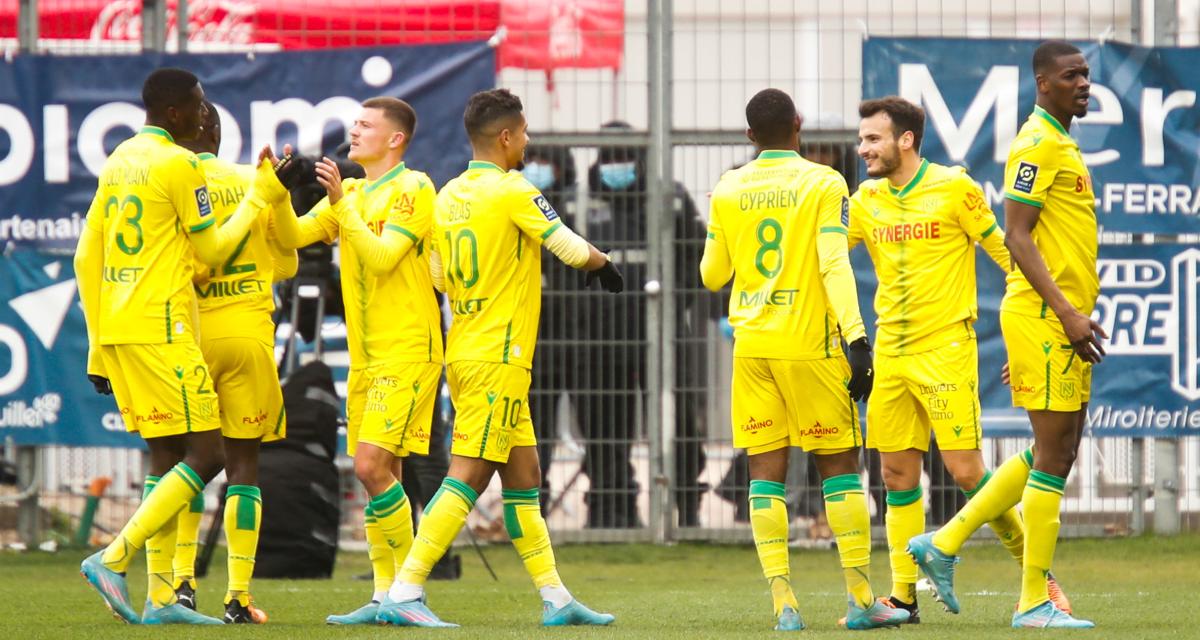 Le FC Nantes révèle son maillot extérieur 
