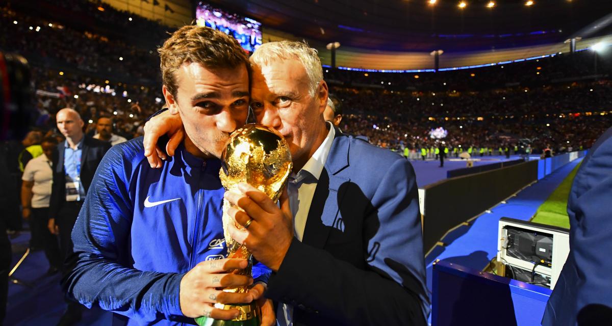Antoine Griezmann et Didier Deschamps avec la Coupe du monde