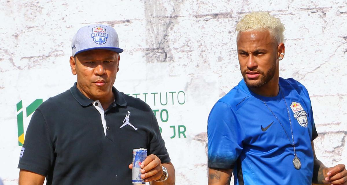 Neymar (à droite) avec son père