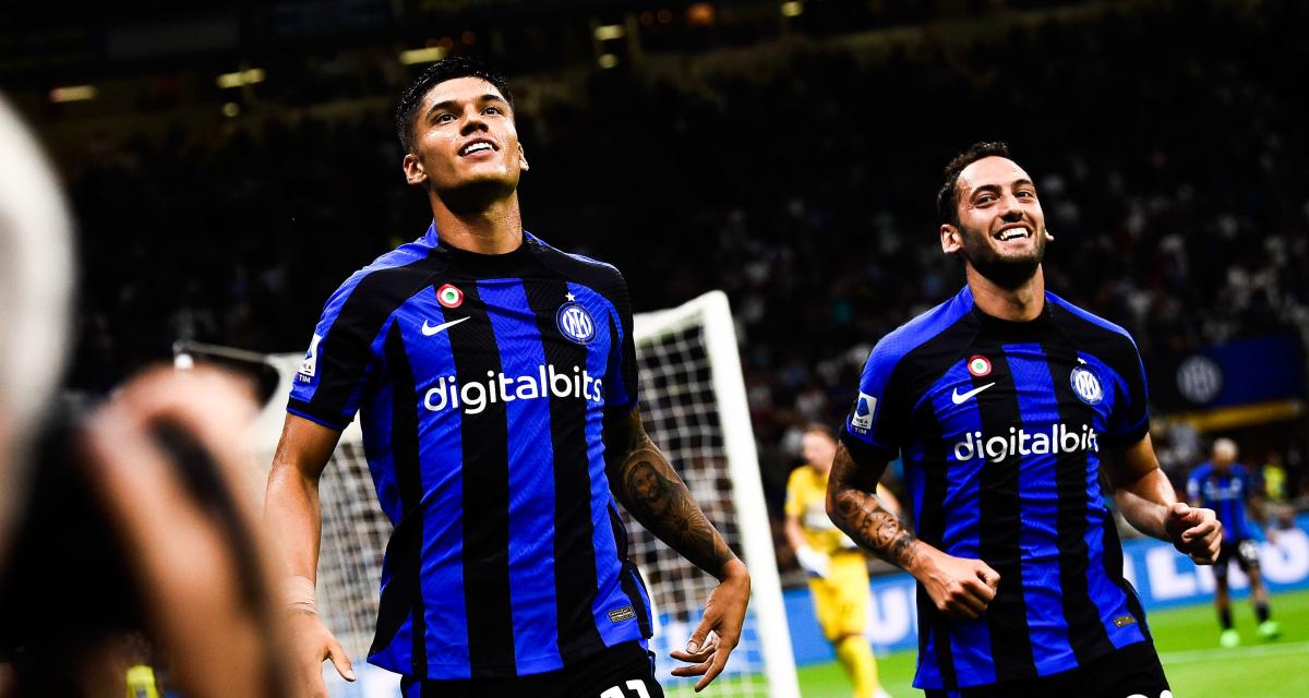 Joaquin CORREA et Hakan CALHANOGLU avec l'Inter en Serie A