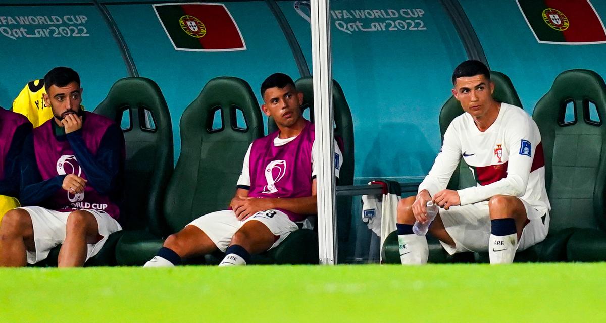 Cristiano Ronaldo agacé sur le banc