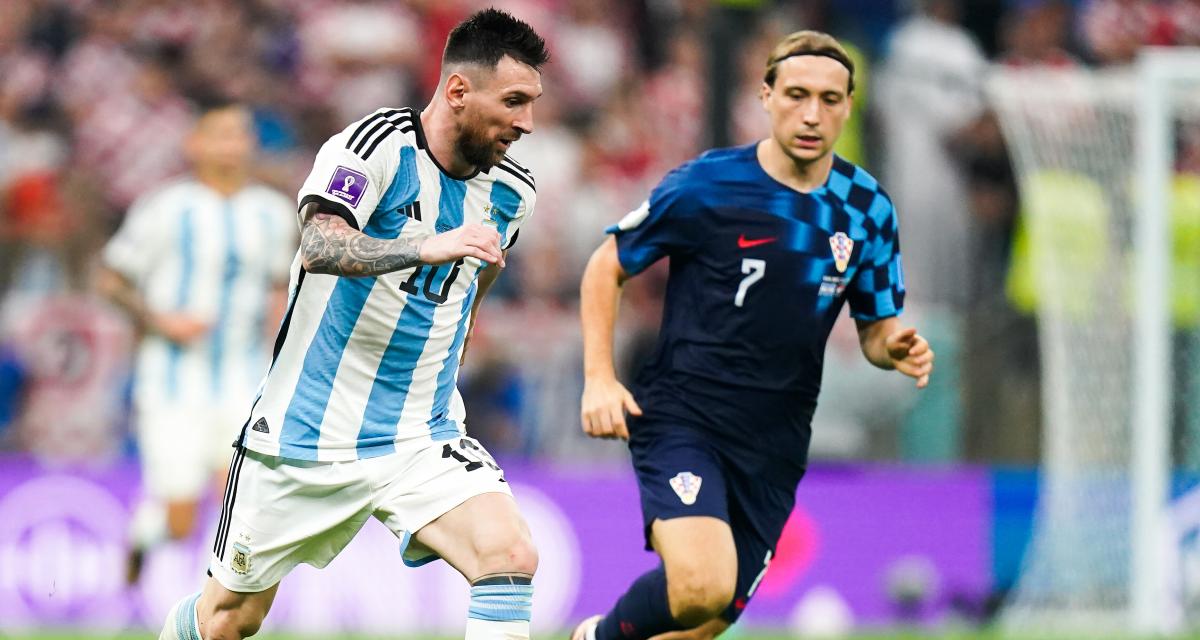 Lionel Messi et Lovro Majer