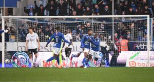 Le FC Nantes tenu en échec par Ajaccio à la pause, le RC Strasbourg devant