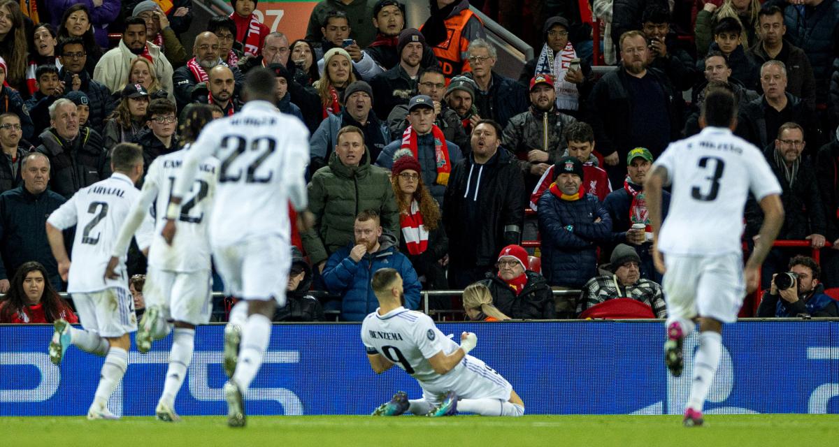 Benzema qui célèbre son but lors de Liverpool - Real Madrid