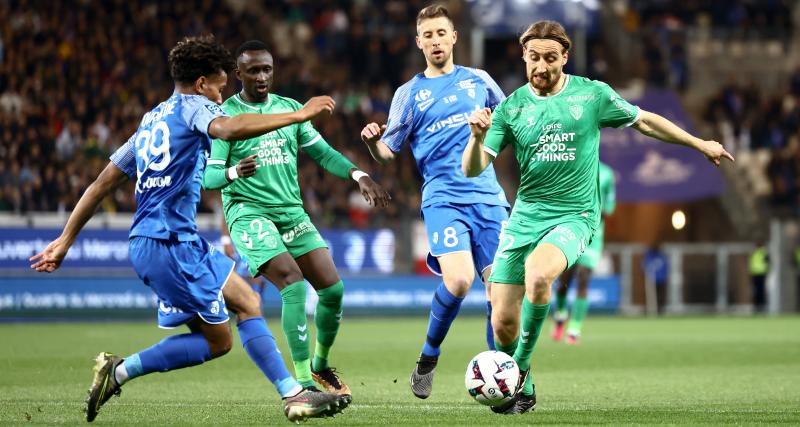 Grenoble Foot 38 - Grenoble - ASSE : des occasions pour les Verts mais pas de but à la pause