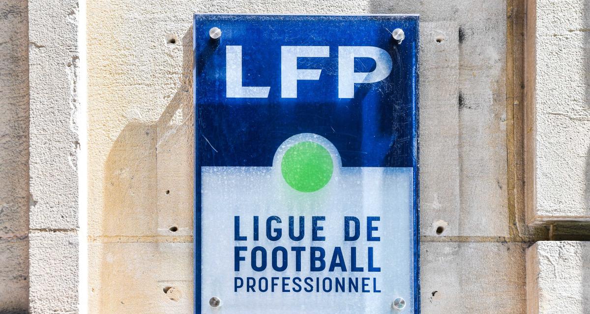Logo de la LFP au siège de l'instance