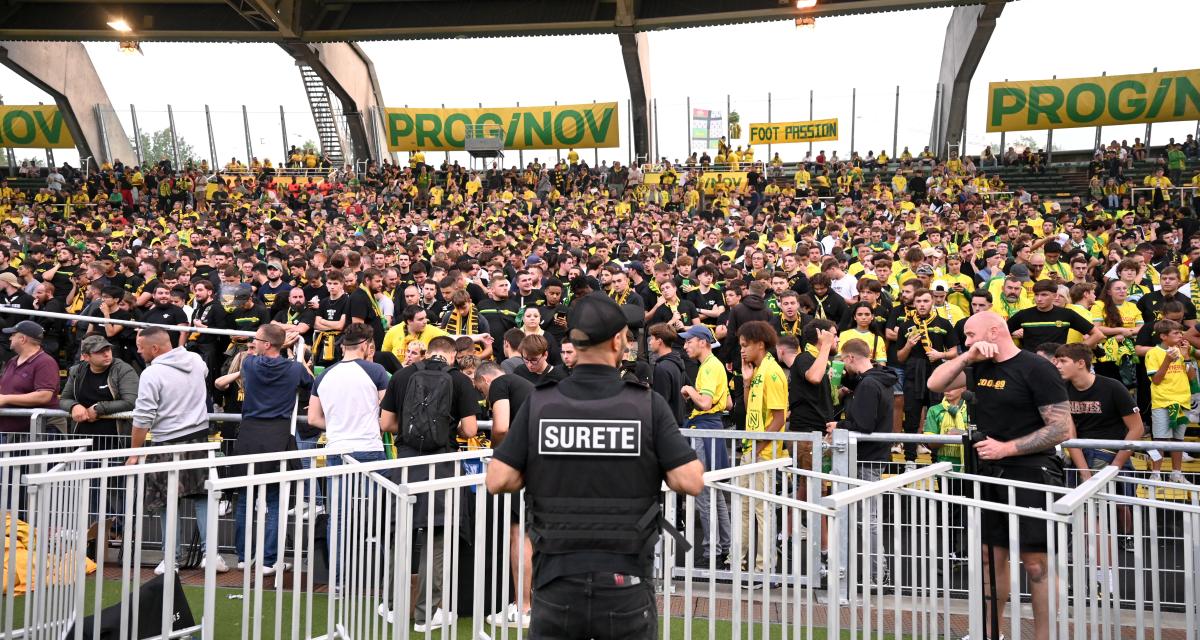 Fans canaris avant FC Nantes - OM, septembre 2023