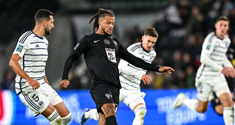Angers SCO - Ligue 2, résultats : Bordeaux chute encore, Grenoble freiné, Ajaccio et le Paris FC l'emportent