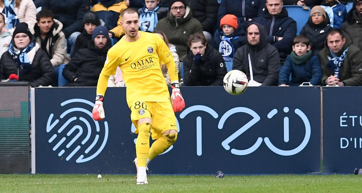 Arnau Tenas (PSG)