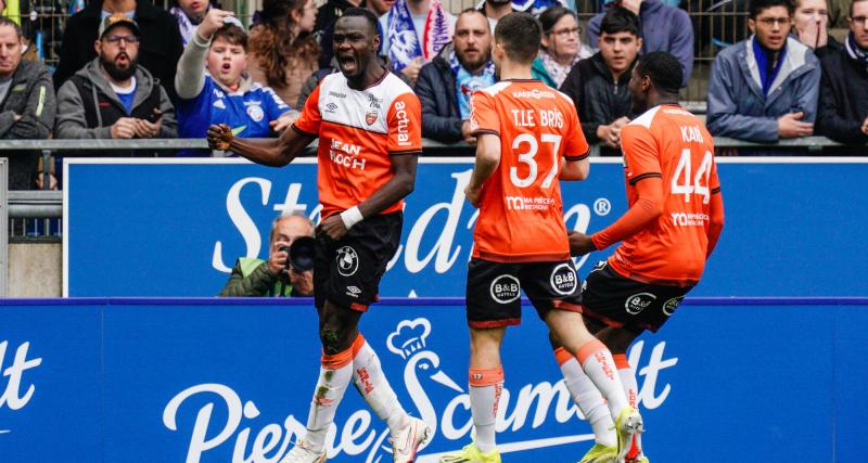 Lorient FC - Lorient poursuit sa remontada et domine Strasbourg