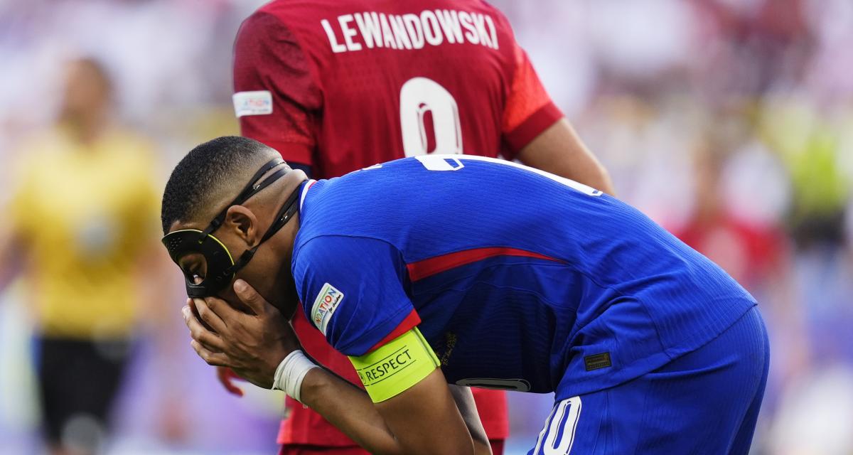 Kylian Mbappé touché au nez par Lewandowski...