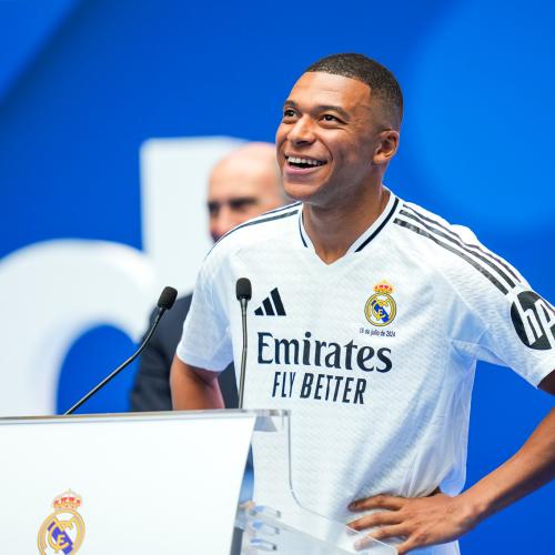 Real Madrid : la présentation de Kylian Mbappé