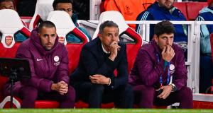 PSG : Luis Enrique méprisant face au micro, Nasri le fracasse 