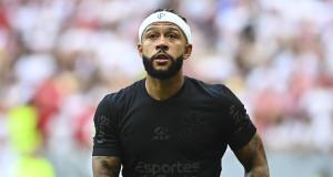 Un match catastrophique et Memphis Depay est déjà sous le feu des critiques au Brésil !