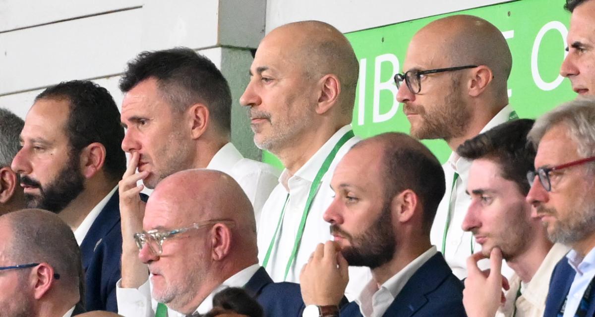 Ivan Gazidis autour de sa grade rapporchée