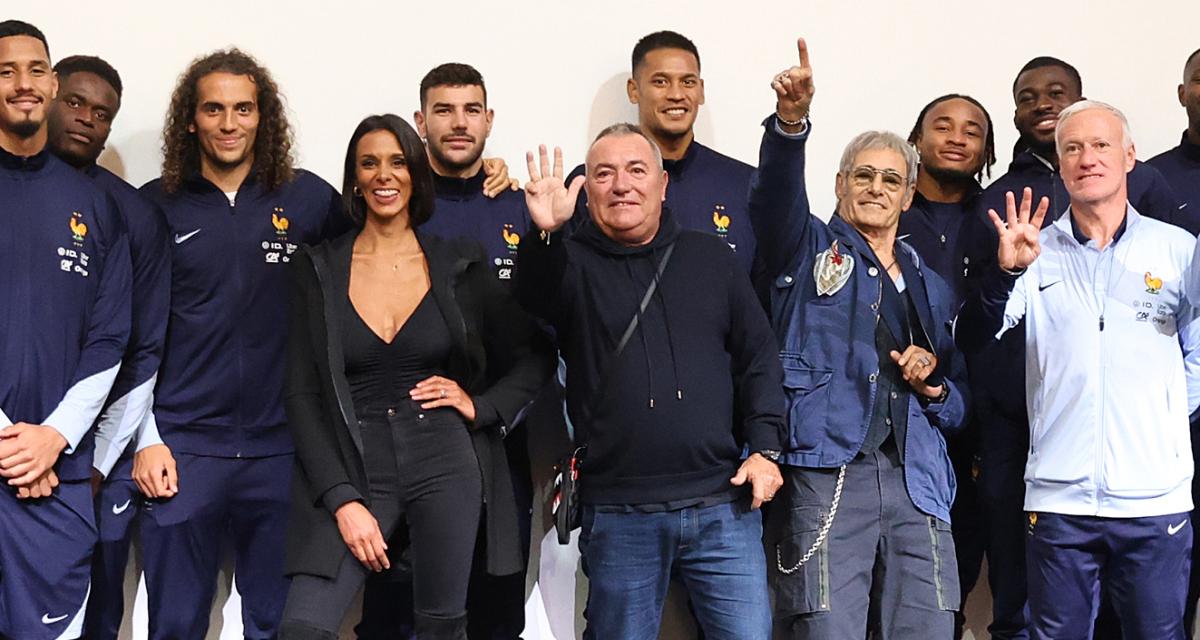 Fabien Onteniente avec les Bleus en promotion du film 