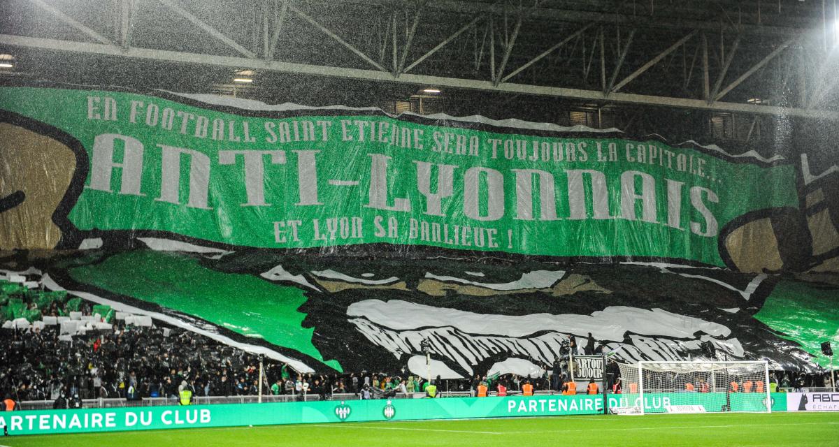 Tifo des supporters de l'ASSE à l'attention des Lyonnais