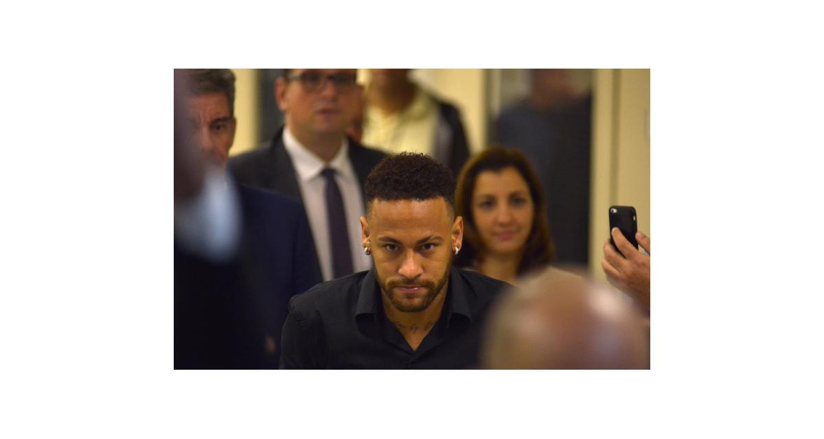 PSG : le supporter agressé par Neymar pourrait lui coûter cher
