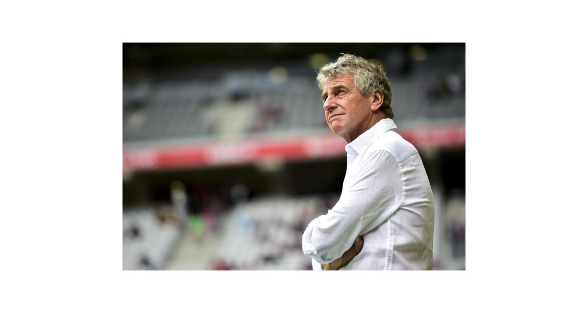 FC Nantes : Christian Gourcuff prend position dans l'arrêt des rencontres