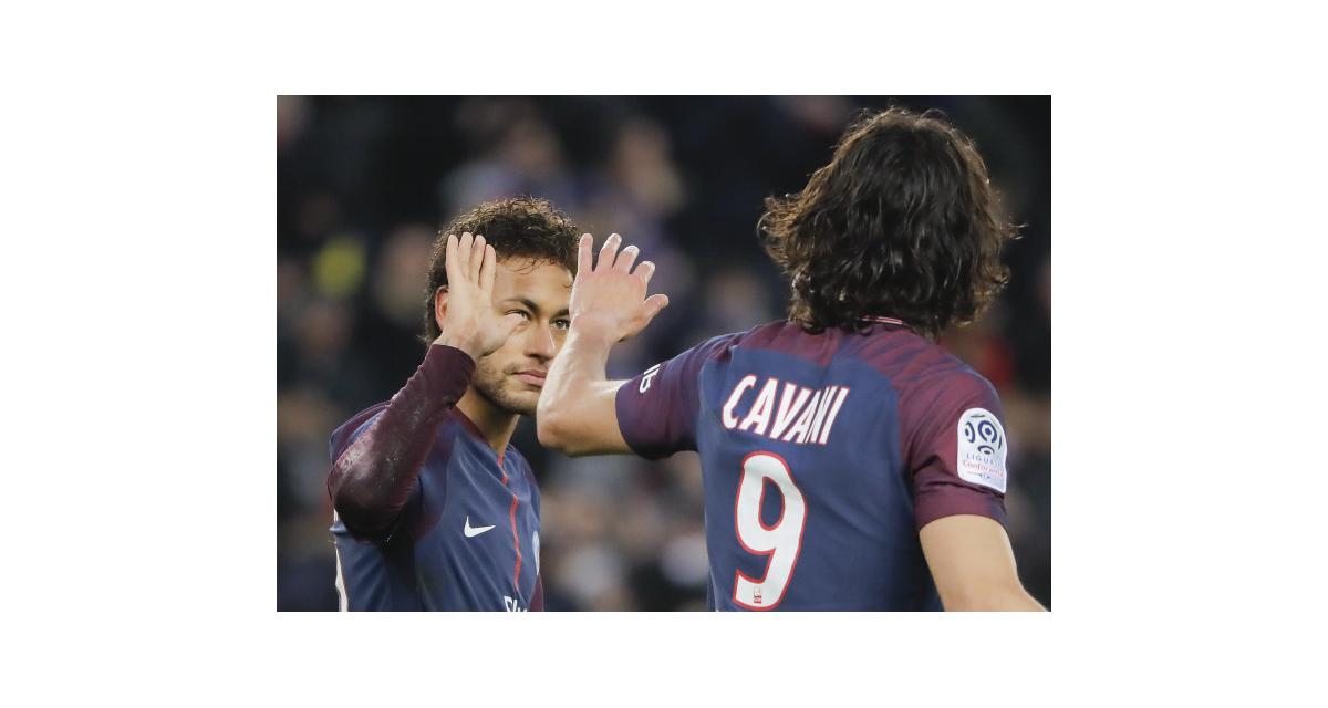 PSG : Neymar, le Mercato parisien... Edinson Cavani donne son avis