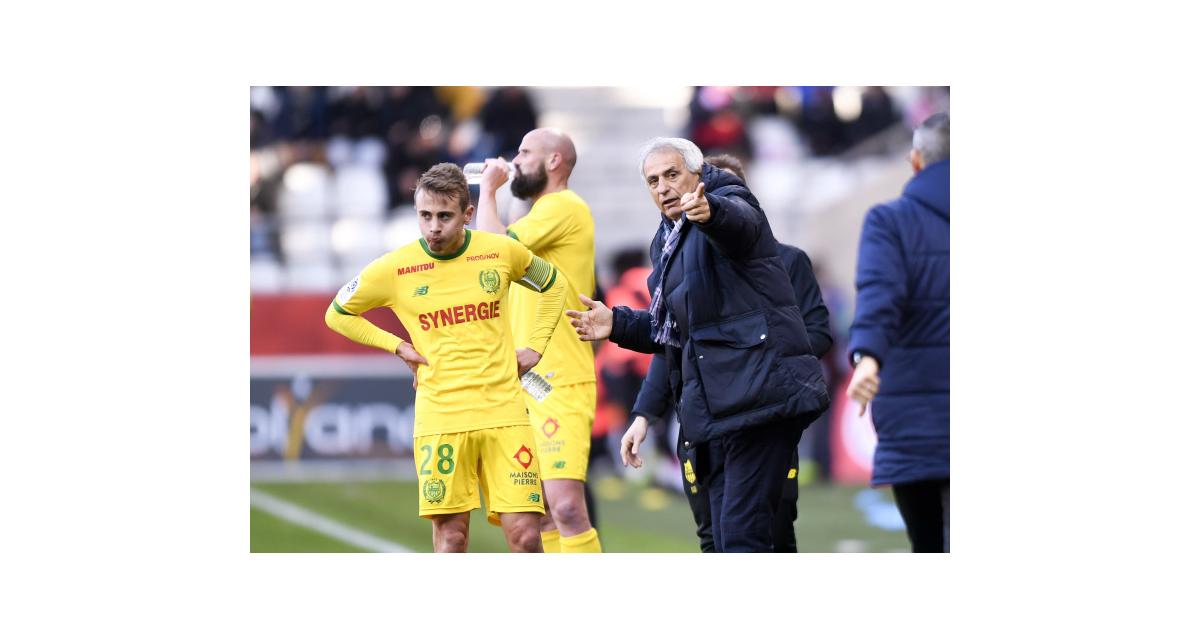 FC Nantes – Mercato : Aston Villa tenterait un coup pour Valentin Rongier !