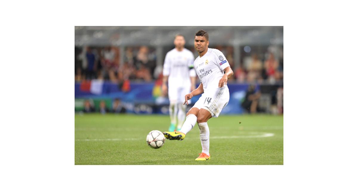 Real Madrid - Mercato : ciblé par le PSG, Casemiro répond…