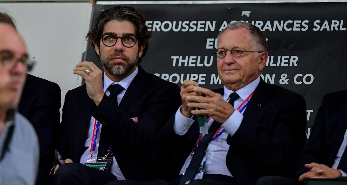 Juninho et Jean-Michel Aulas.