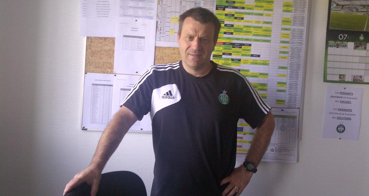 Bernard David dans son bureau à l'Etrat en 2013.