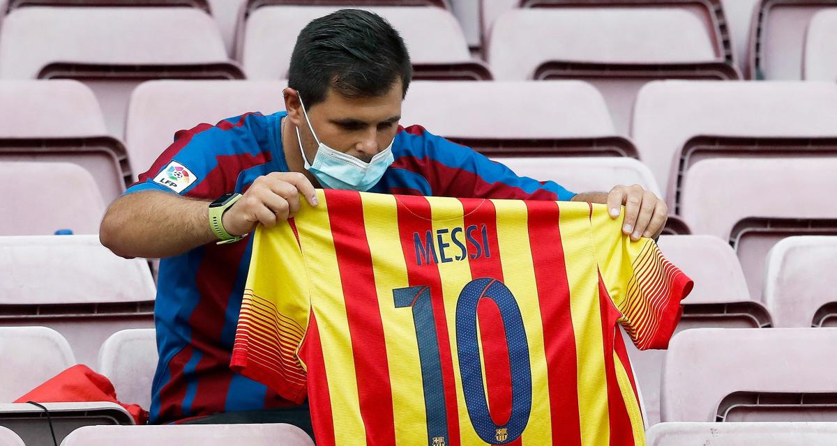 Socio du FC Barcelone avec un maillot de Lionel Messi