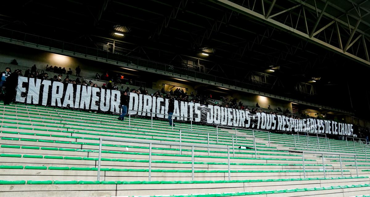 Banderole des supporters de l'ASSE lors d'ASSE - Angers