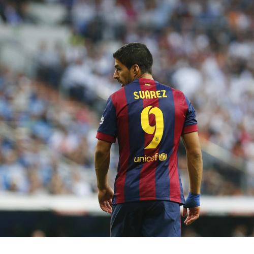 FC Barcelone : Lionel Messi bougé par Luis Suarez ?